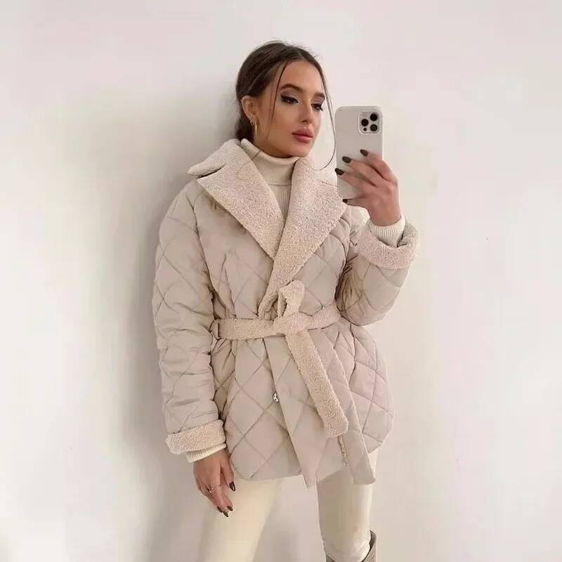 Casaco Elegante com Forro de P - Street Fashion Fall 2025 avaliação e preço